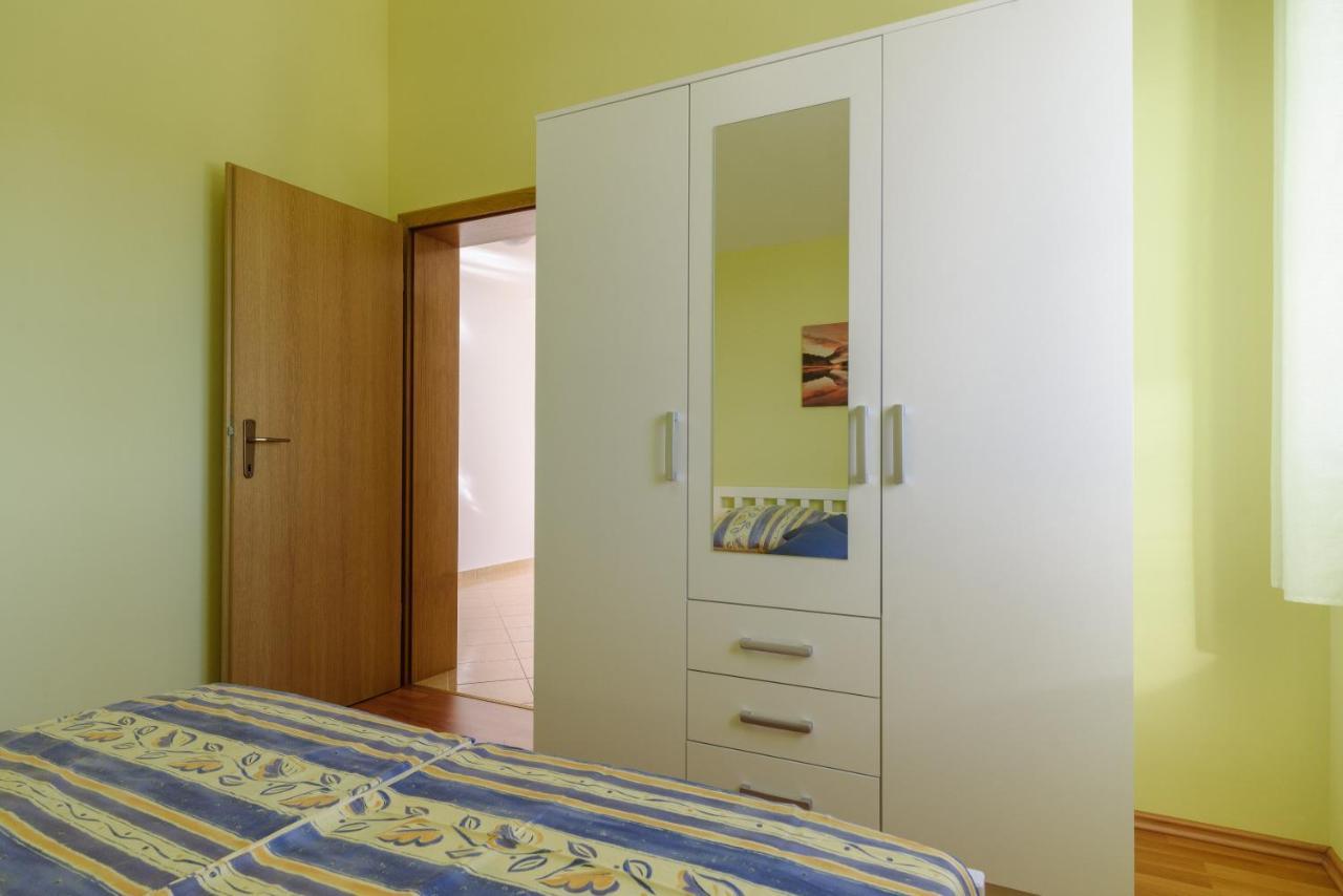 Apartmani Emil Traù Esterno foto