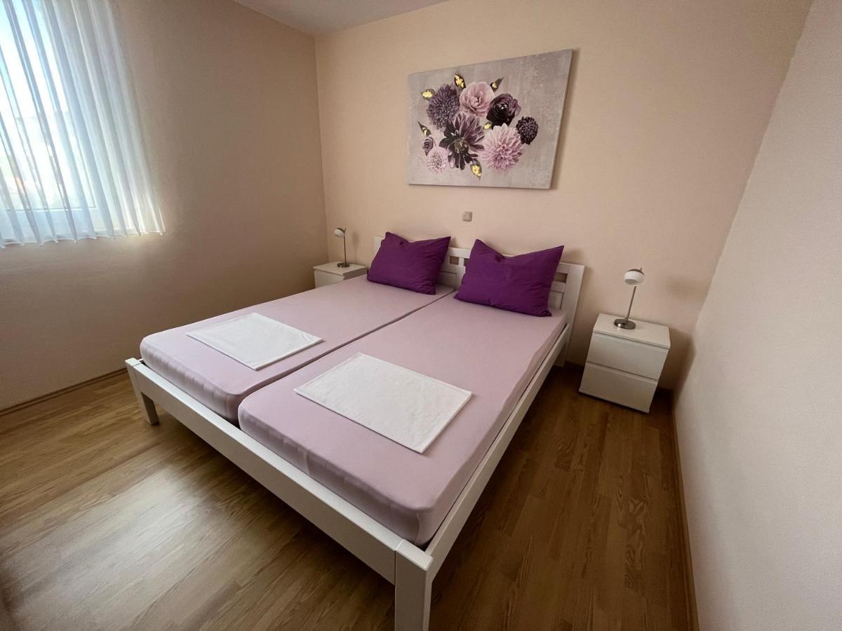 Apartmani Emil Traù Esterno foto