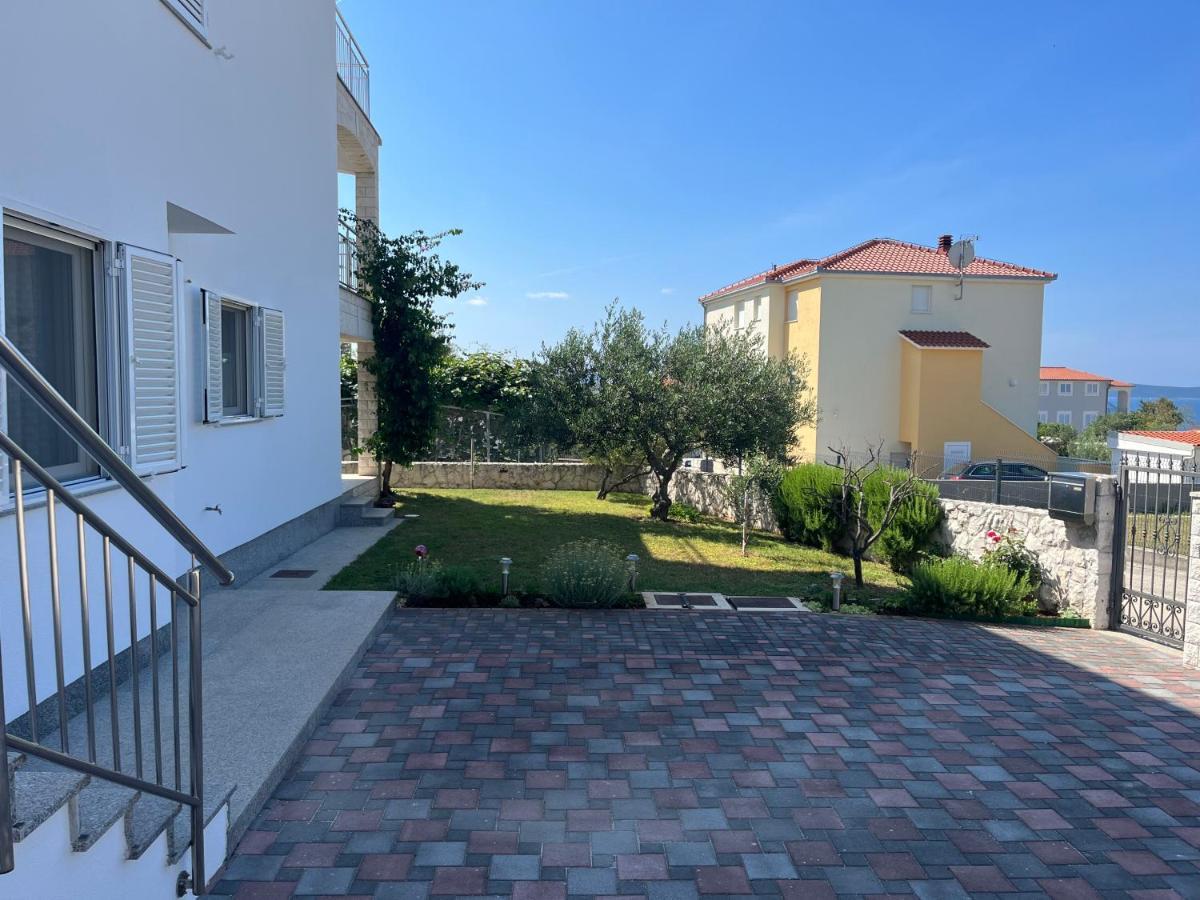 Apartmani Emil Traù Esterno foto