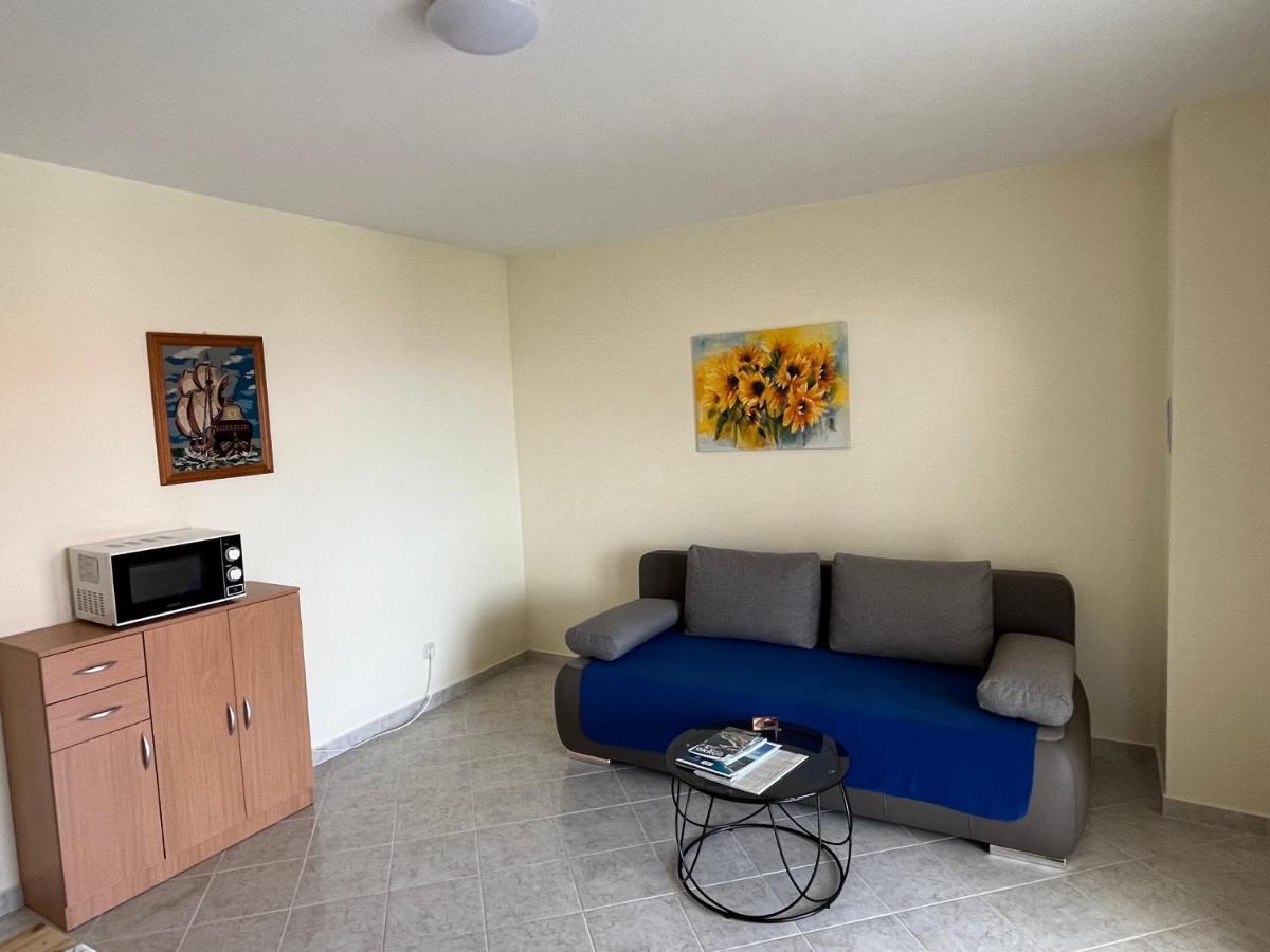 Apartmani Emil Traù Esterno foto
